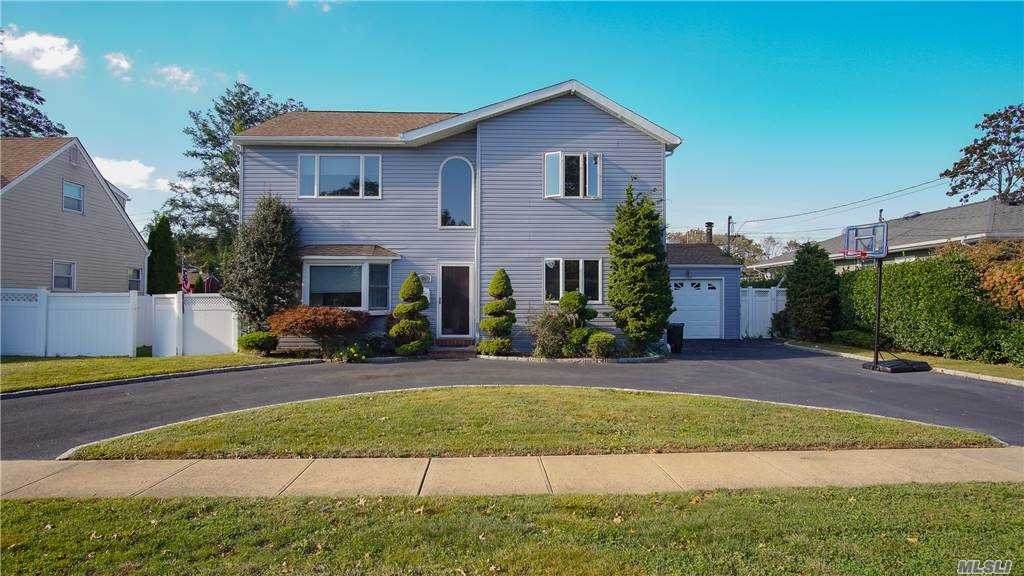 59 S. Merrick Road - Photo 1