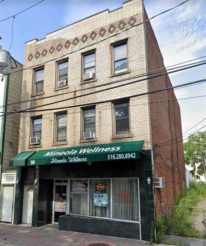 90 Main St - Photo 1
