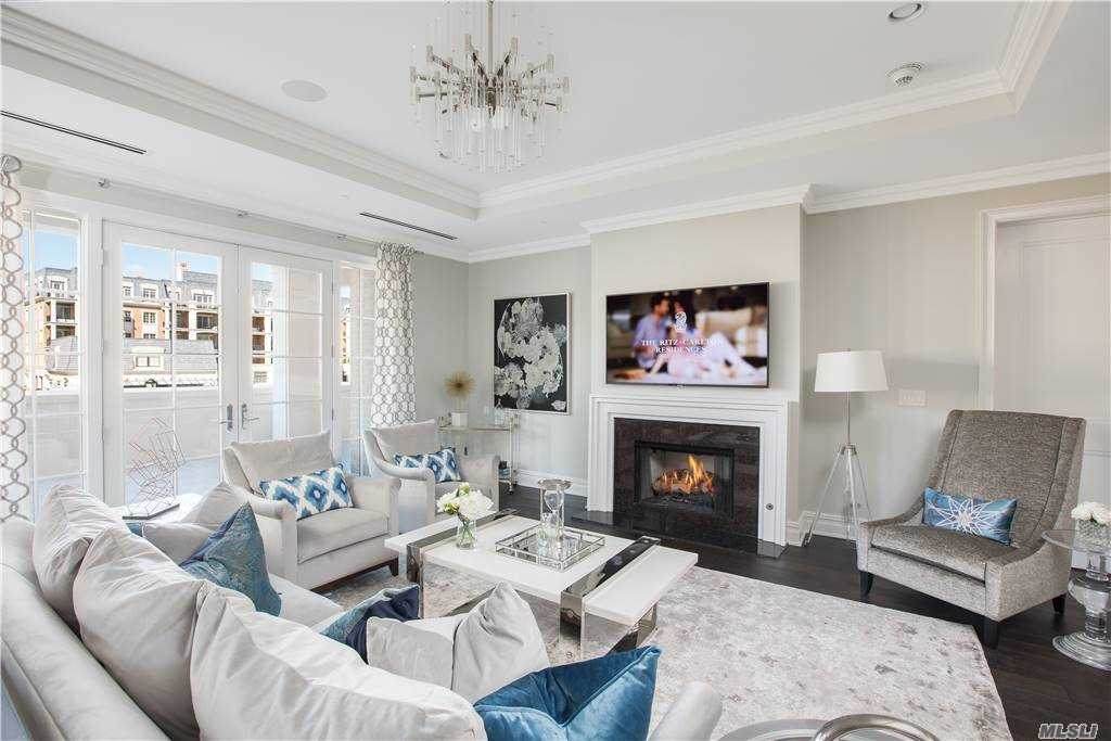 3000 Royal Court - Photo 1