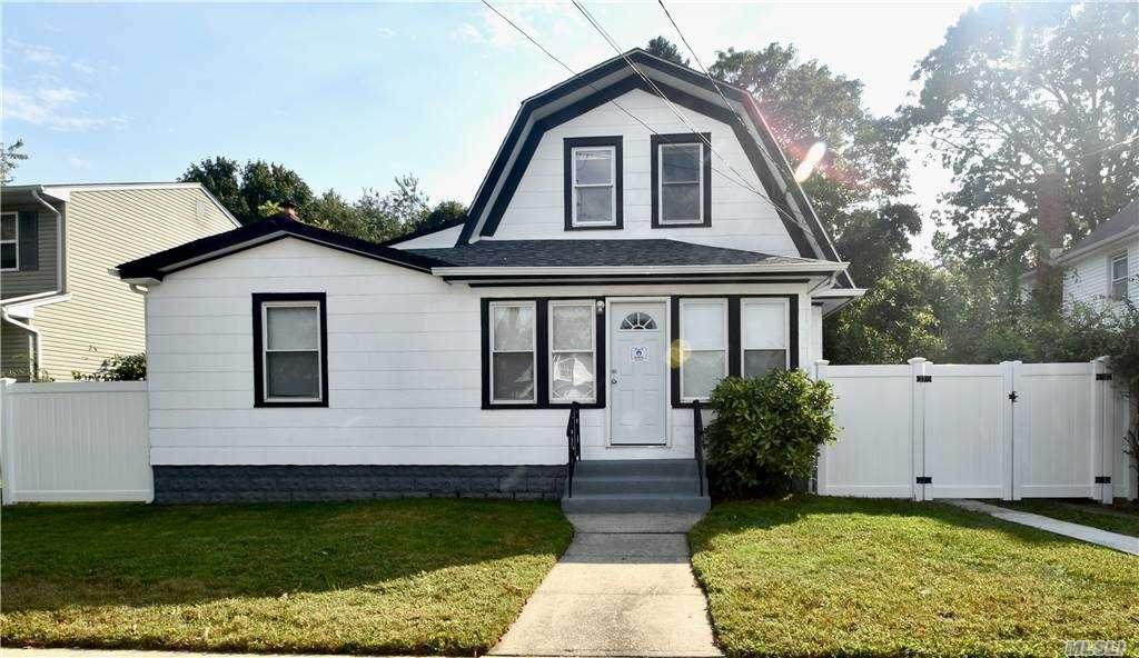 980 Thomas Avenue - Photo 1