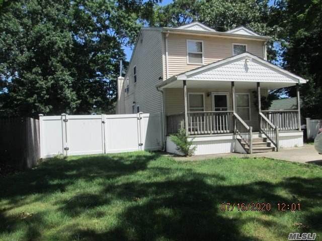 11 Laurelton Avenue - Photo 1