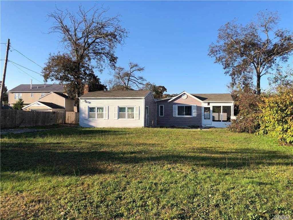 101 Trafalgar Drive - Photo 1