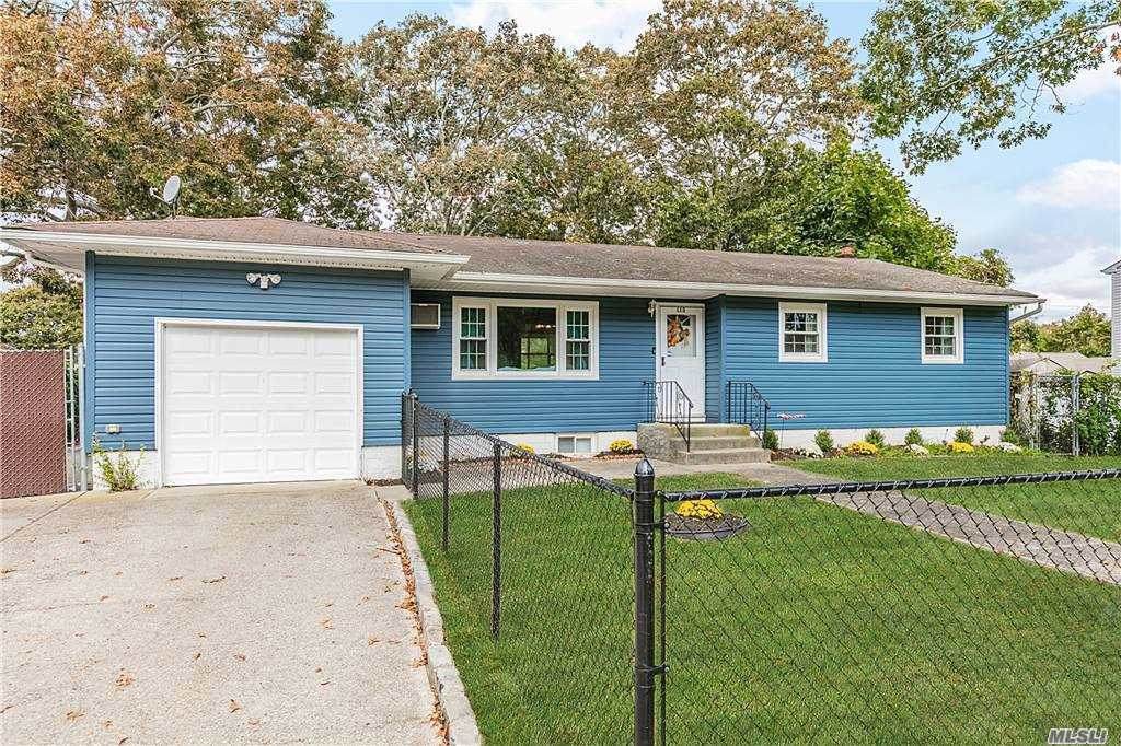 113 Robinwood Drive - Photo 1