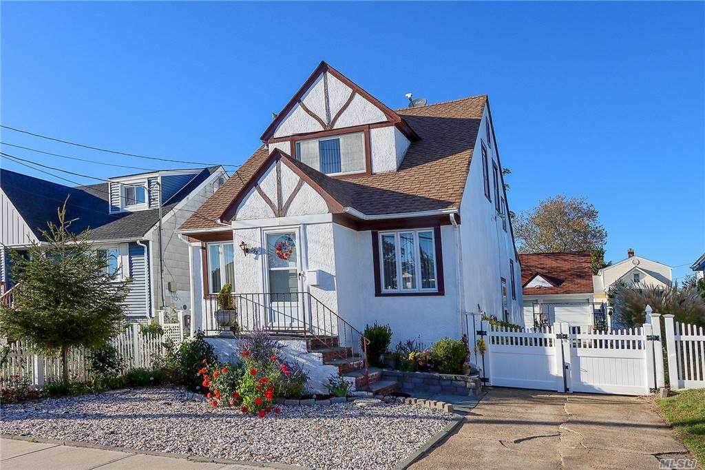 695 Lincoln Street - Photo 1
