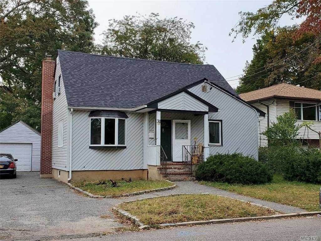 31 8th Avenue - Photo 1