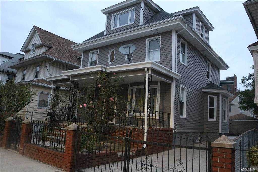8821 107th Street - Photo 1