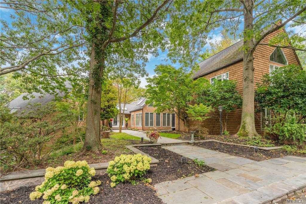 11 Pheasant Run - Photo 1