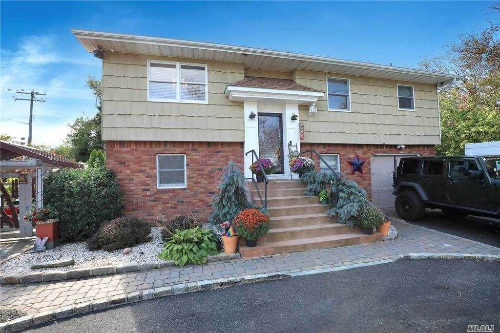 620 Shore Drive - Photo 1