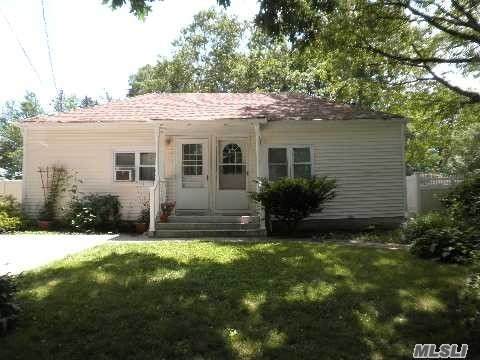 140 Oneida Street - Photo 1