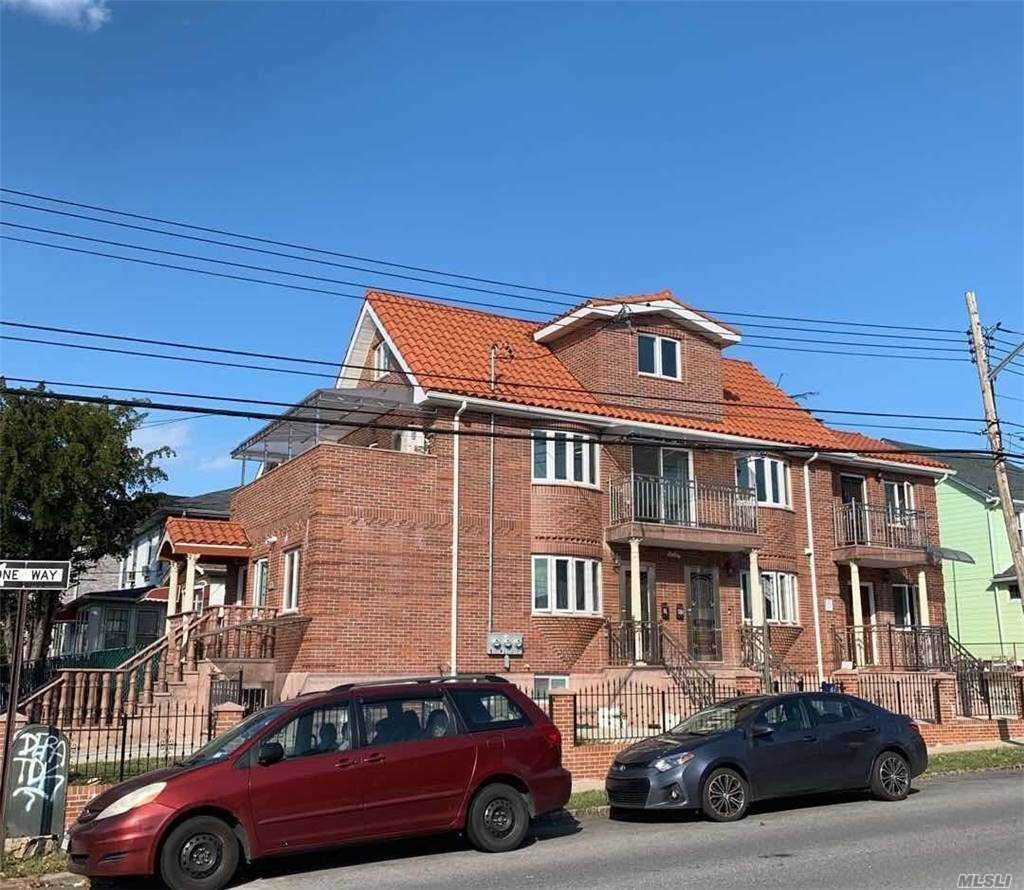 5745 134 St - Photo 1