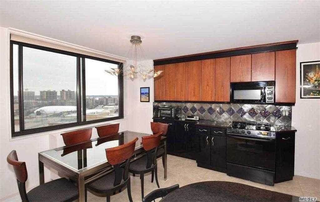 2 Bay Club Drive - Photo 1
