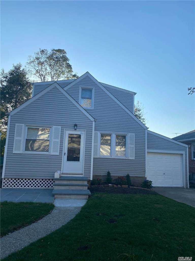 81-44 256th Street - Photo 1