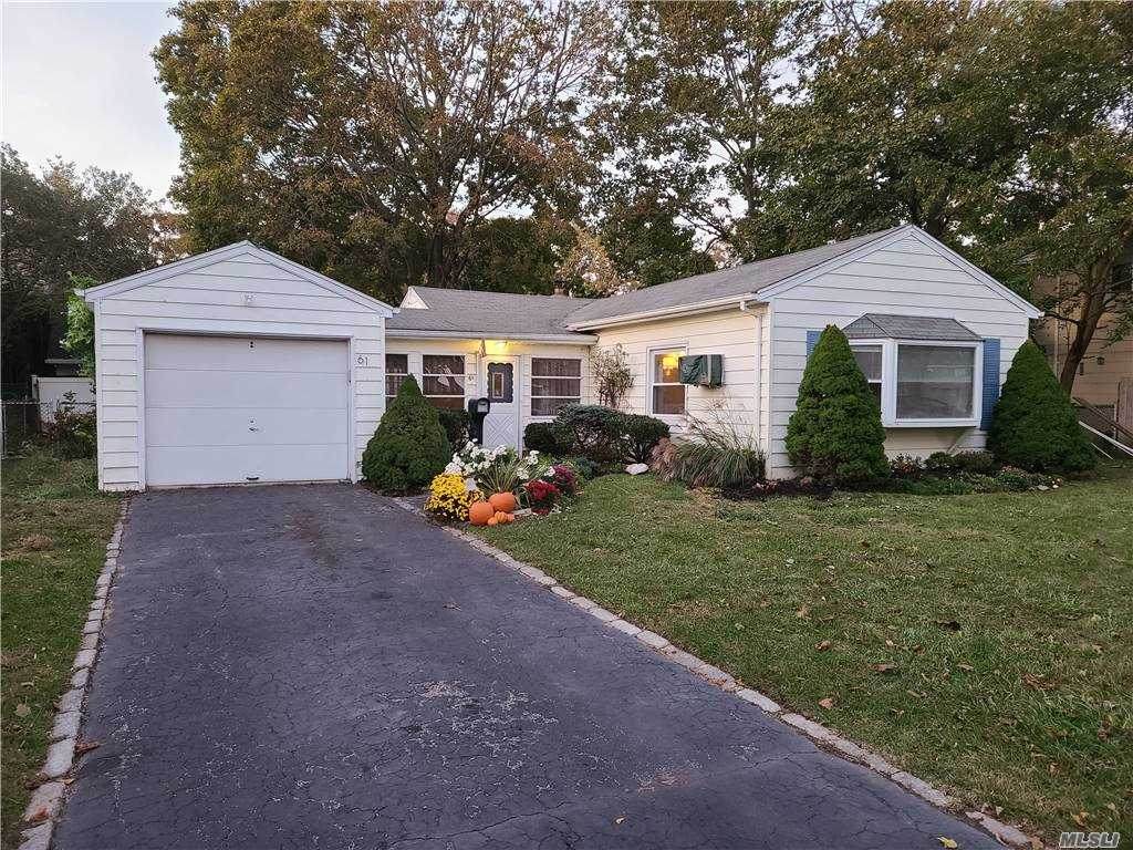 61 Pittsburgh Avenue - Photo 1