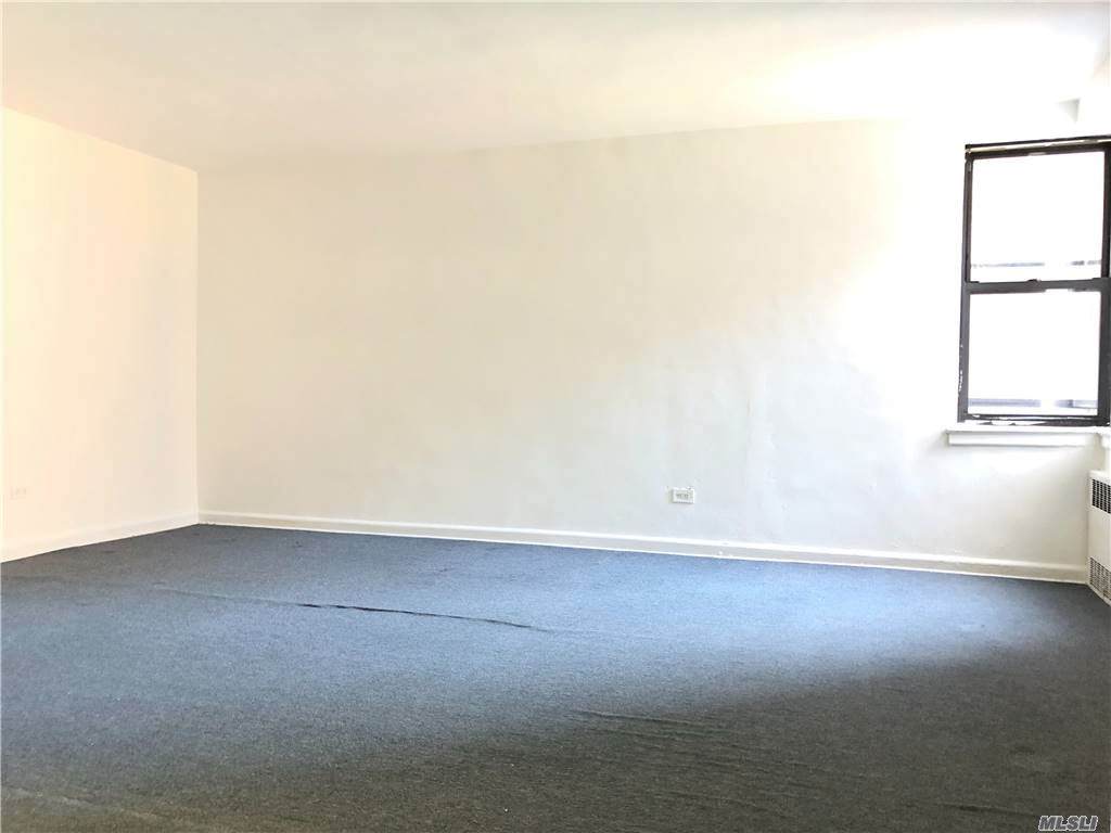 85-14 Broadway - Photo 1