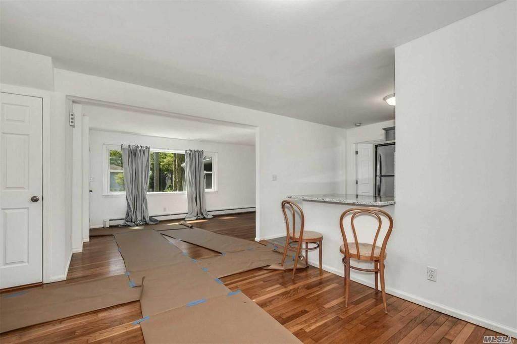 419 Broadway Greenlawn - Photo 1