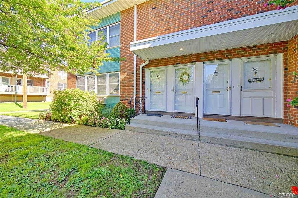 90 Farber Dr. - Photo 1