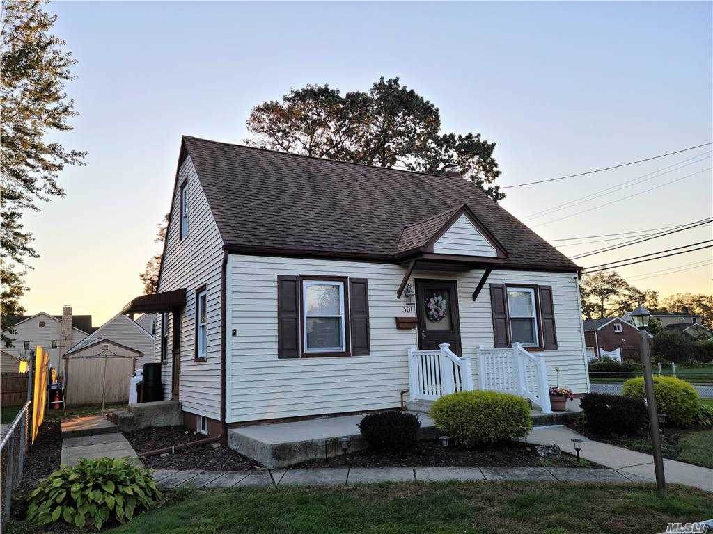 301 Clinton Avenue - Photo 1
