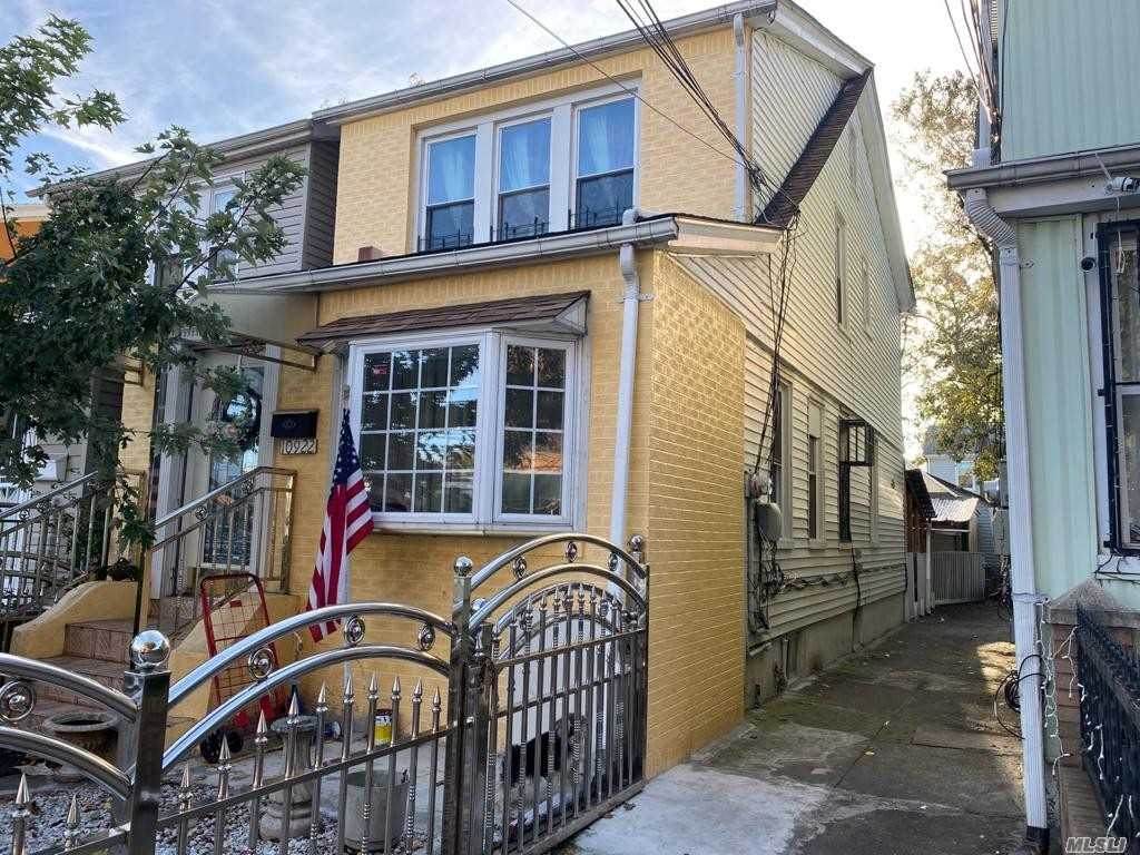 109-22 126th St - Photo 1