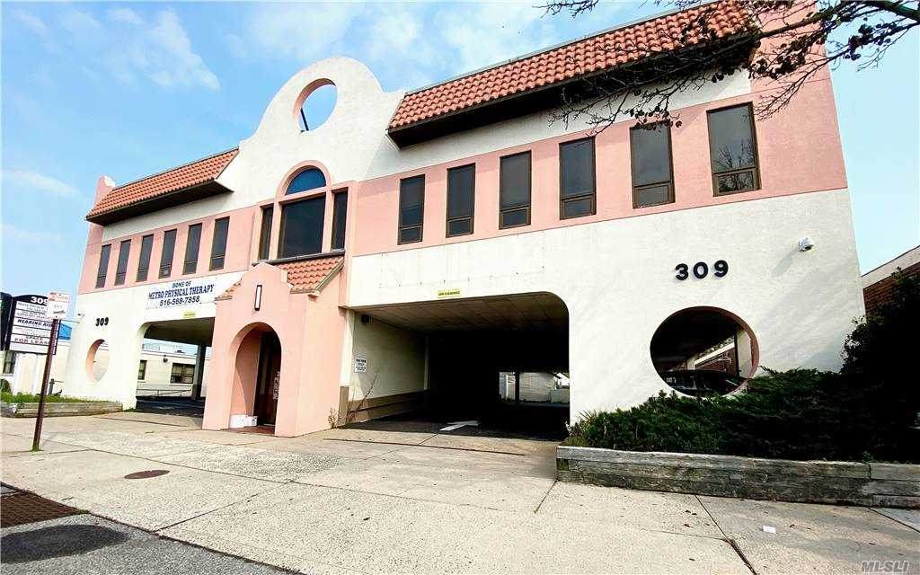 309 Park Avenue - Photo 1