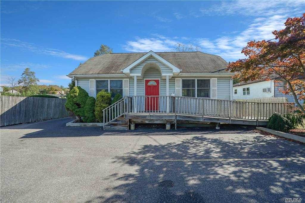 251 Lakeland Avenue - Photo 1