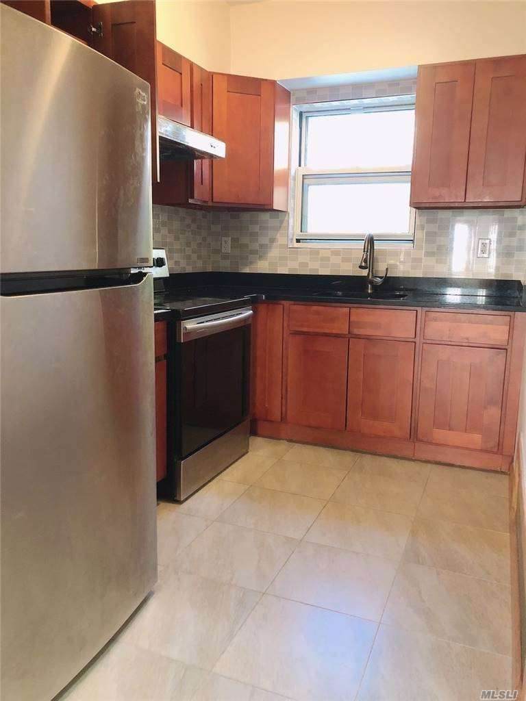 146-31 61 Road - Photo 1