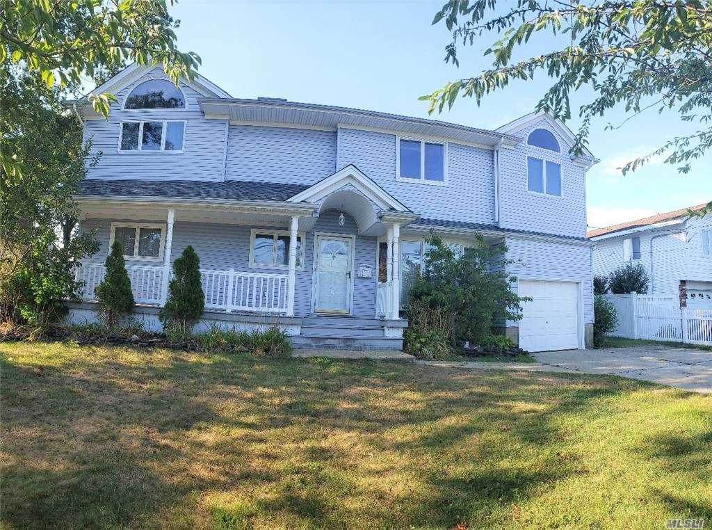 39 Cabot Road - Photo 1