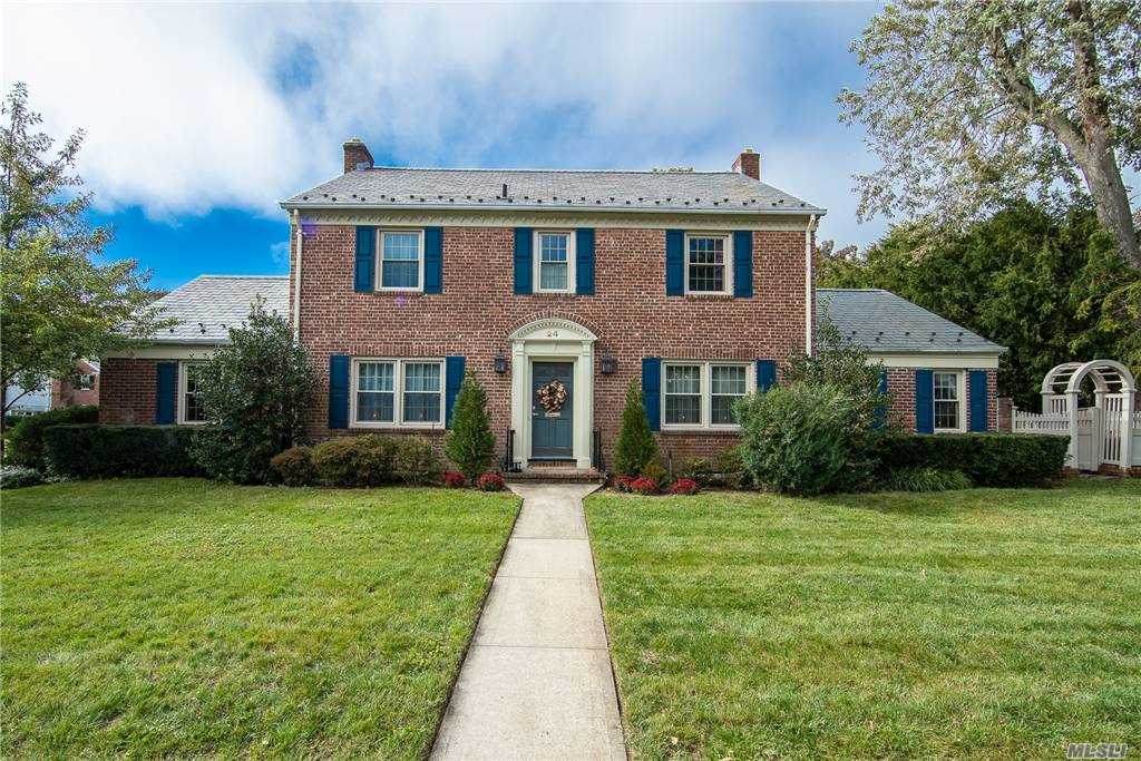 24 Thomas Road - Photo 1