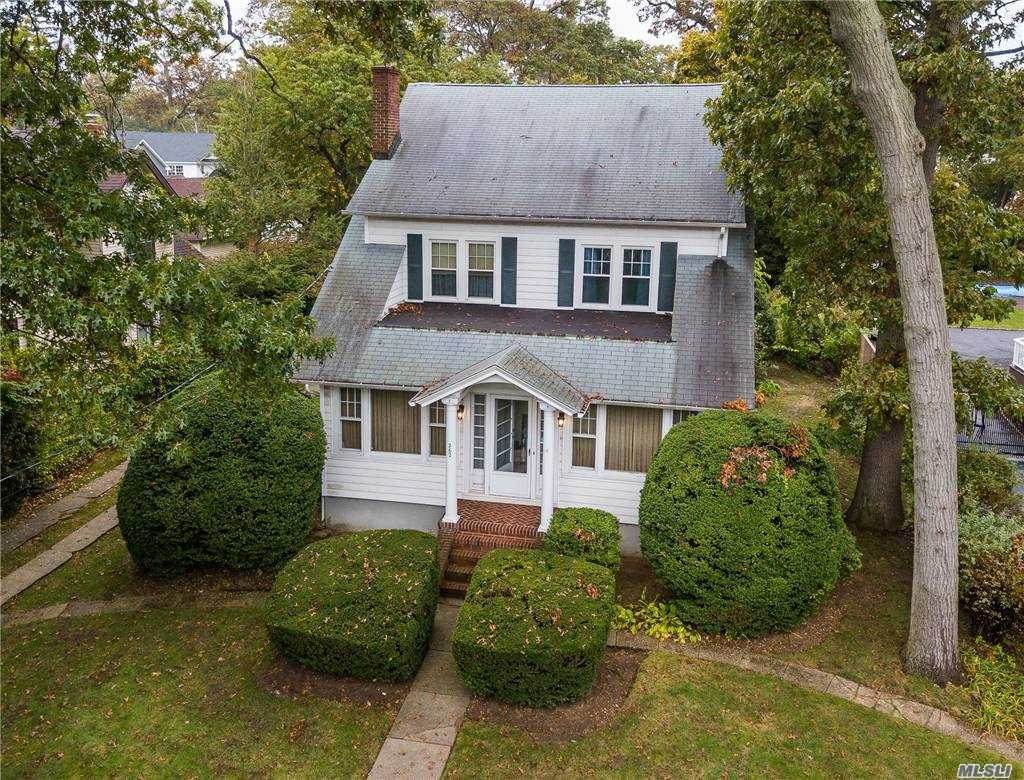 262 Hempstead Avenue - Photo 1