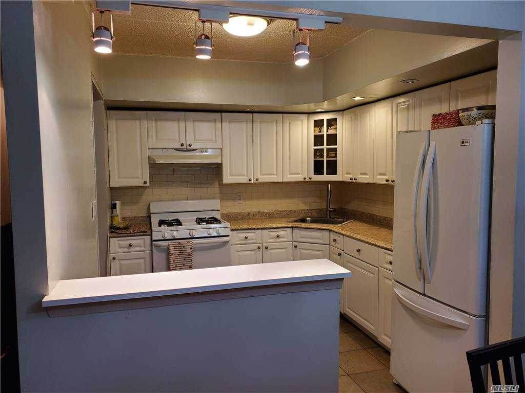 71-32 Sutton Place - Photo 1