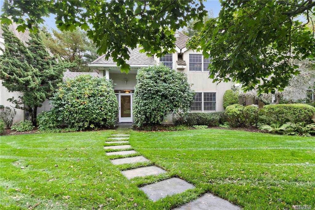 545 Hampton Road - Photo 1
