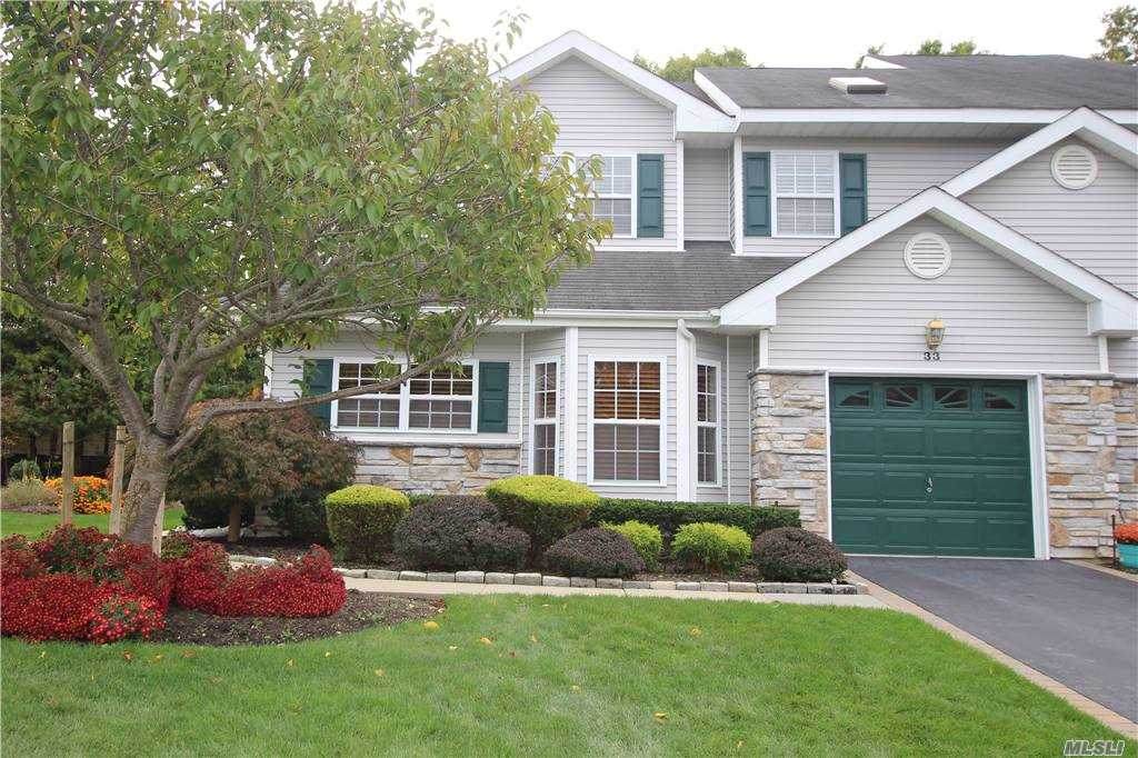 33 Willow Wood Drive - Photo 1