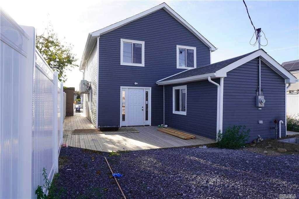 1 Bayview Ave - Photo 1