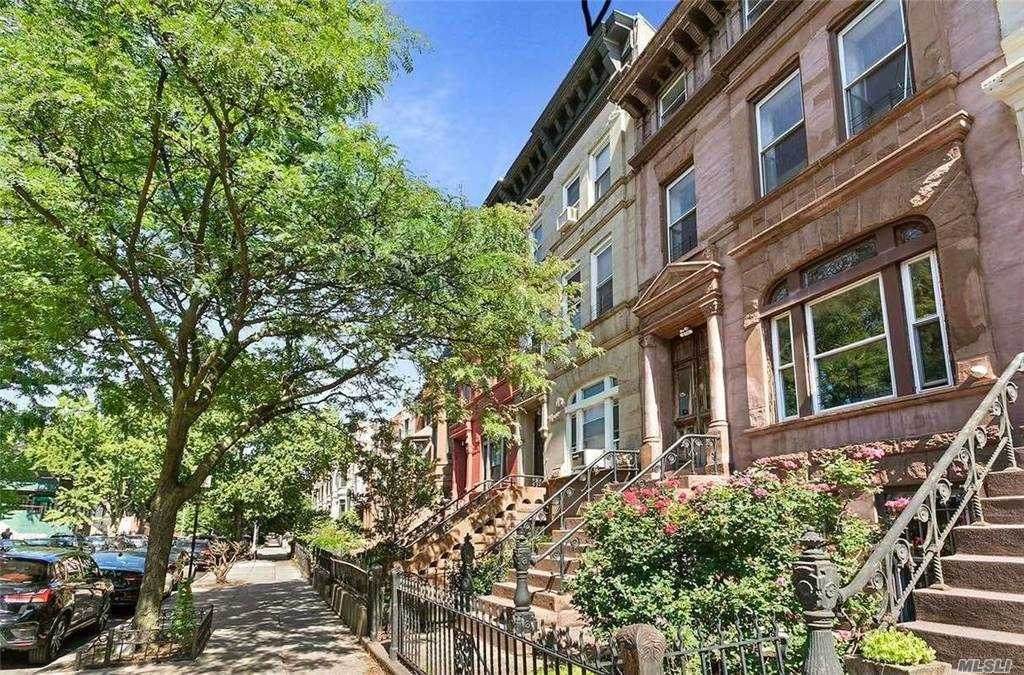 1293 Bergen St - Photo 1