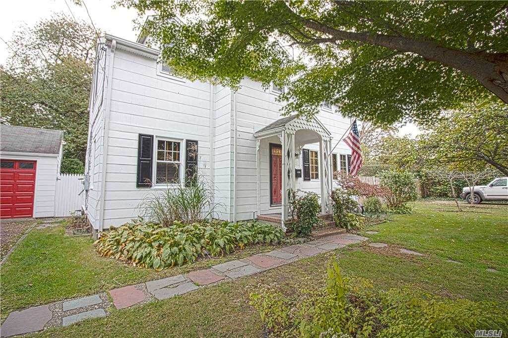 604 Asharoken Boulevard - Photo 1