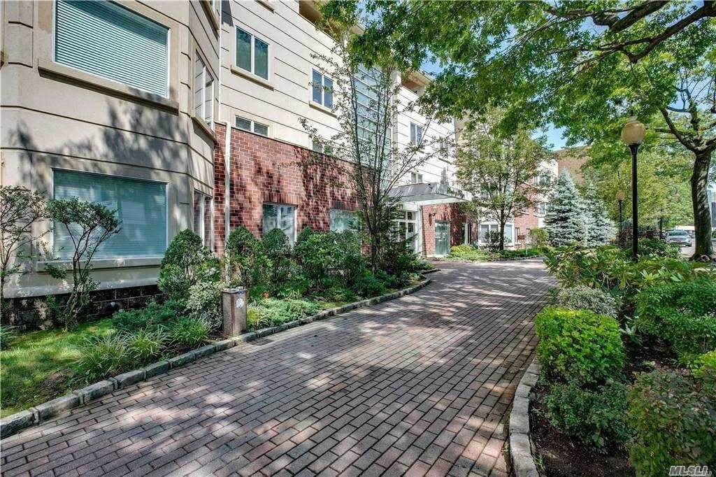 171 Great Neck Road - Photo 1