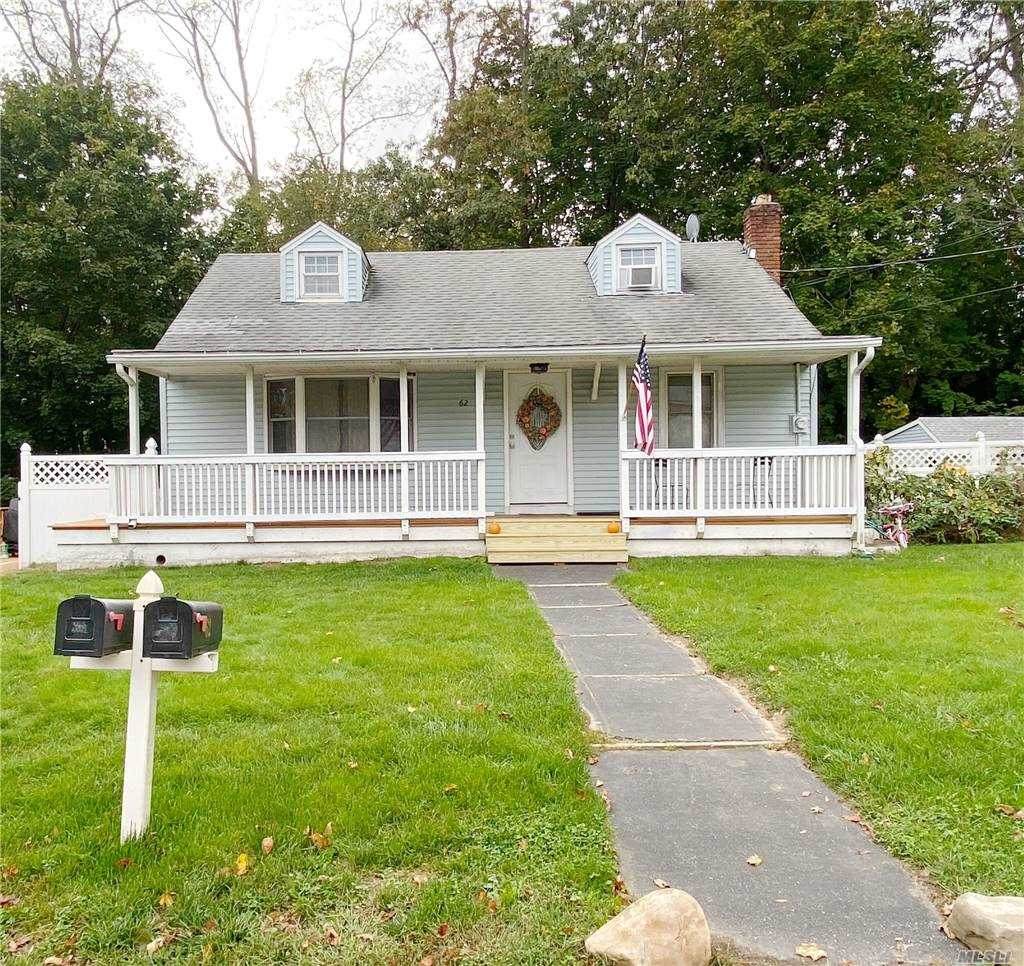 62 Tyler Ave - Photo 1