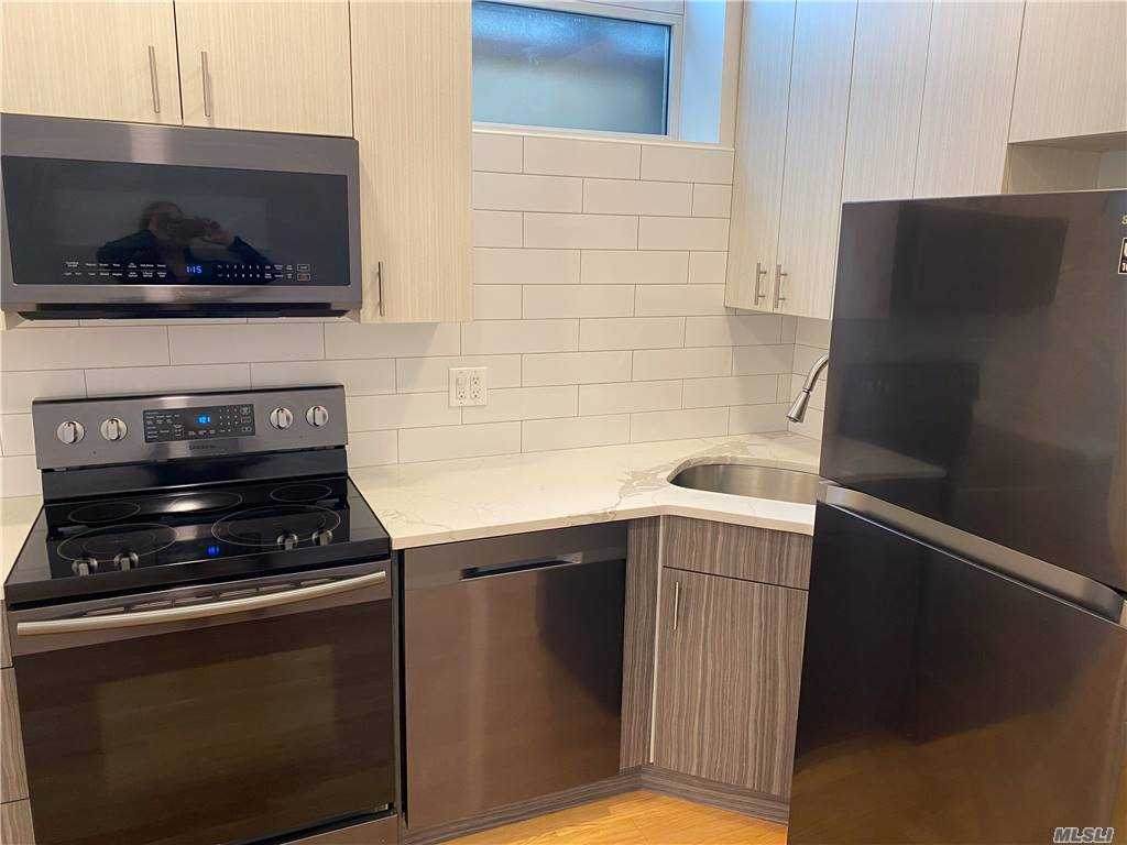963 Manhattan Ave - Photo 1