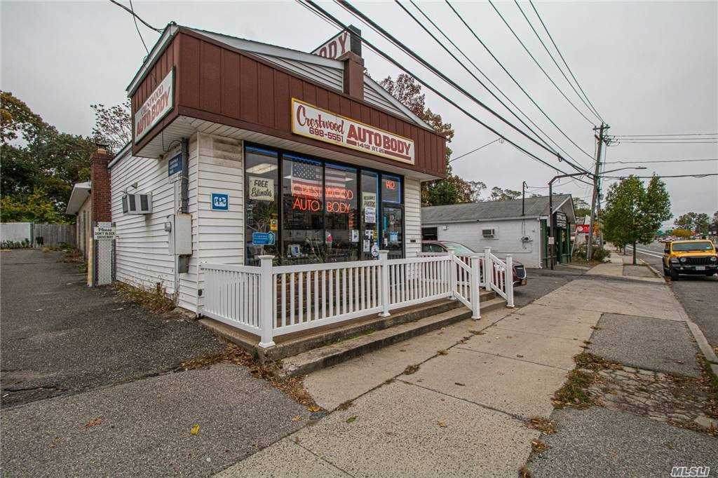 1412 Middle Country Road - Photo 1