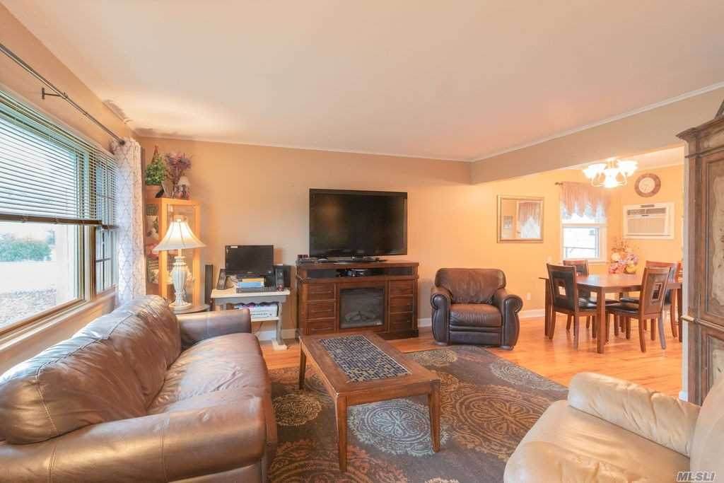 34 New York Drive - Photo 1