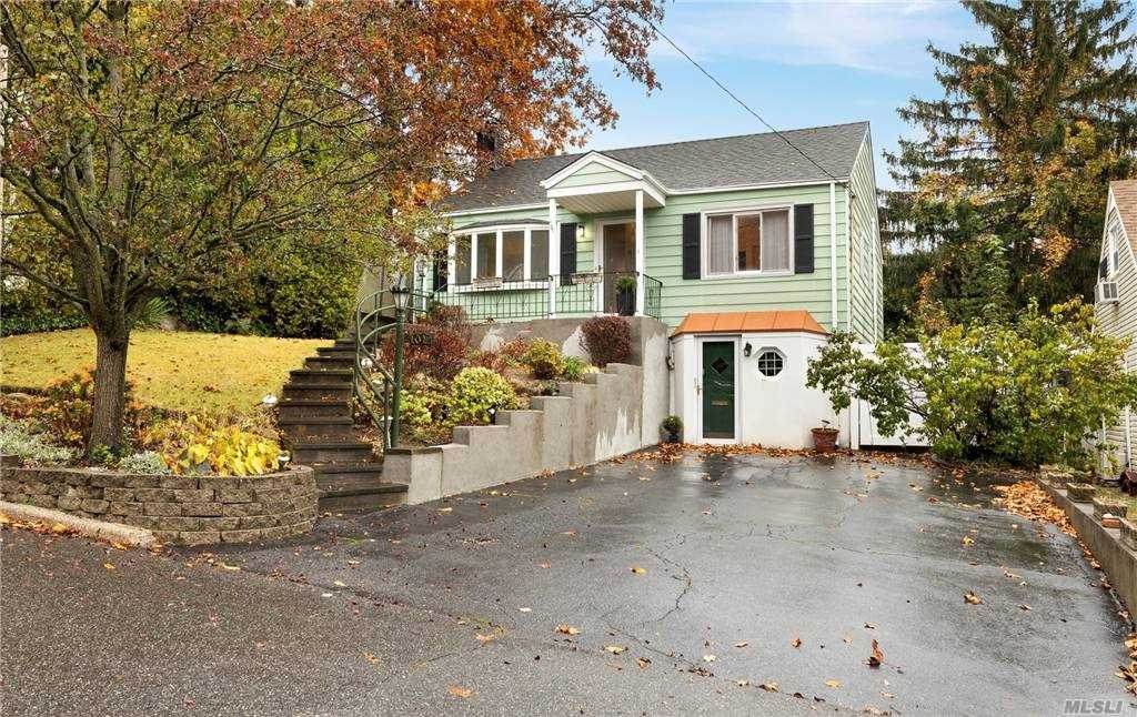101 Robinson Ave - Photo 1