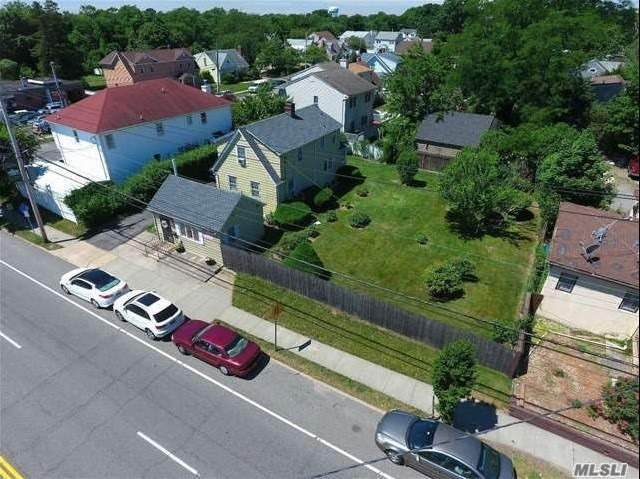 837 Willis Avenue - Photo 1