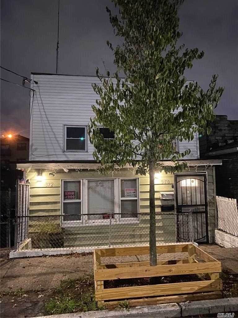370/372 Forbell Street - Photo 1
