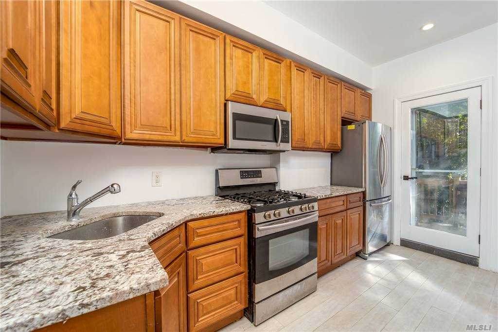 60-20 Catalpa Avenue - Photo 1