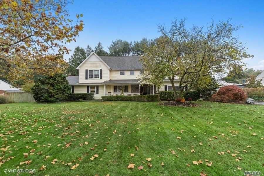 24 Teaneck Drive - Photo 1