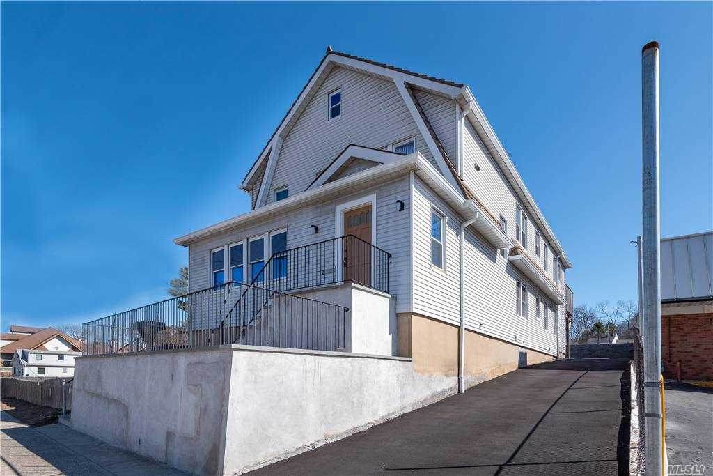 47 Pine Hollow - Photo 1