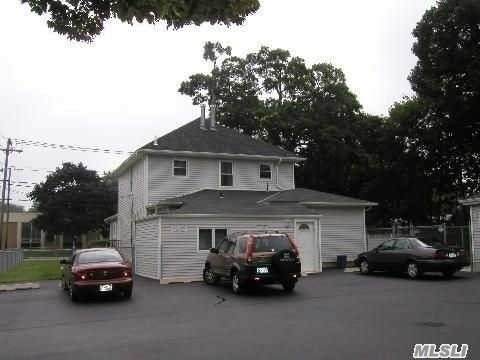 820 Deer Park Avenue - Photo 1