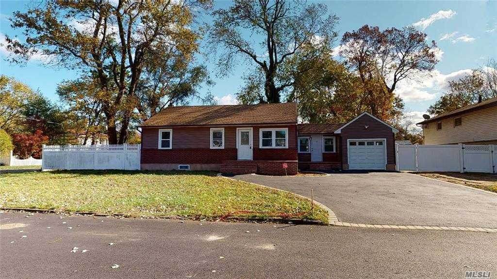 22 Locust Avenue - Photo 1