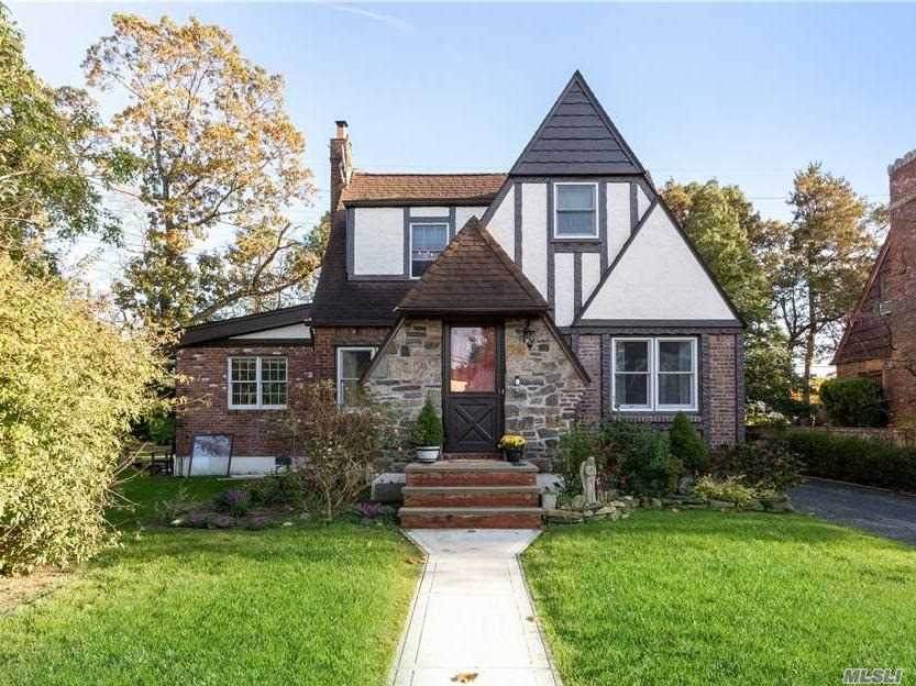 82 Ackley Avenue - Photo 1