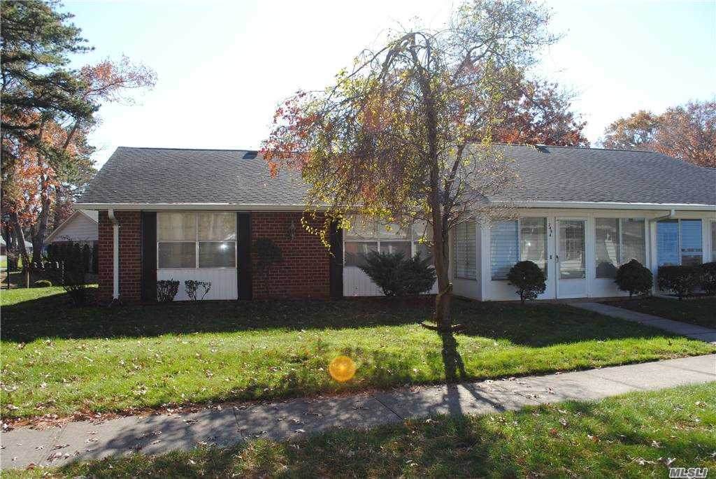249A Newcastle Ct - Photo 1