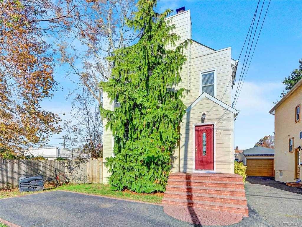 223 Bayview Avenue - Photo 1